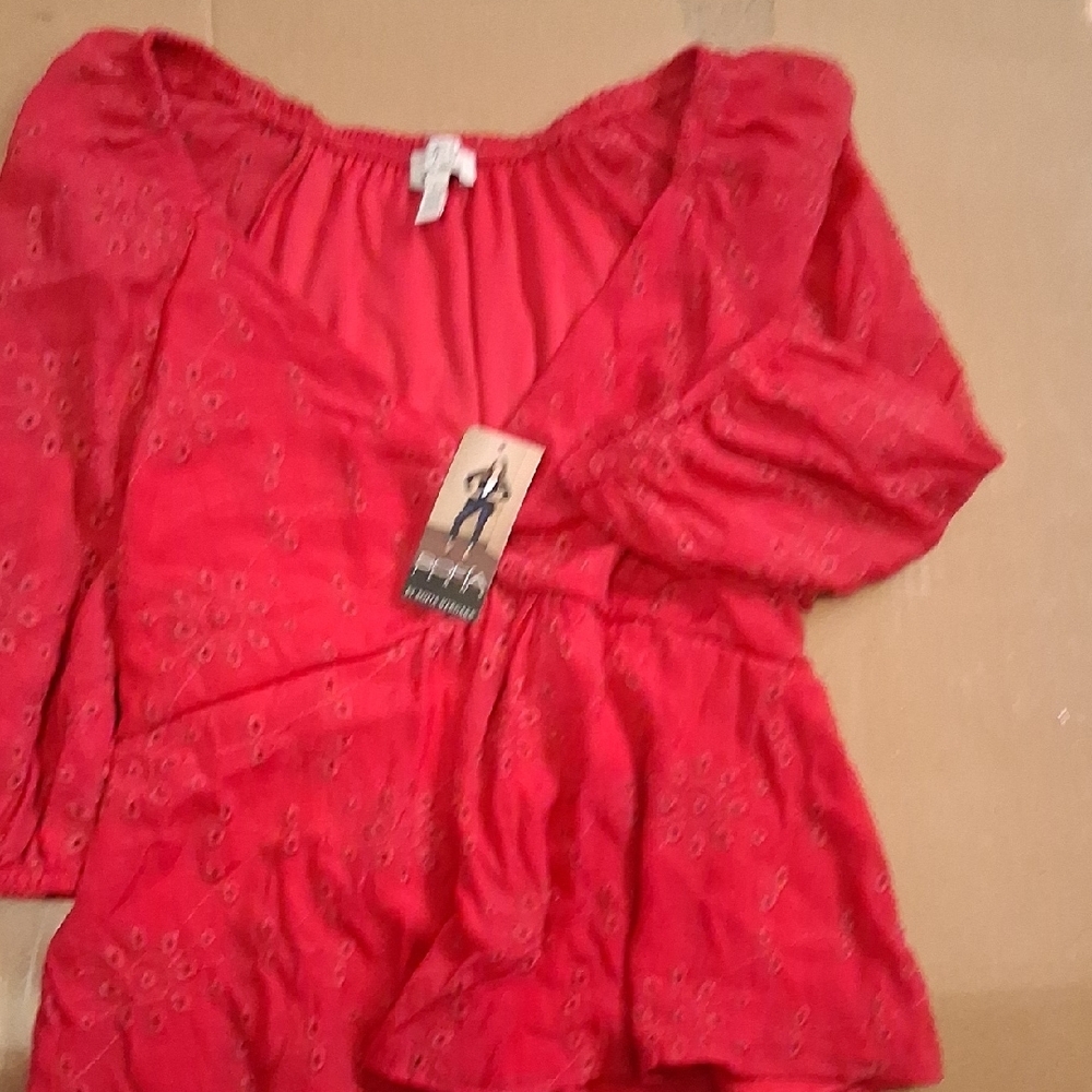 Sofia by Sofia Vergara Red Puff Sleeve Peplum Blouse